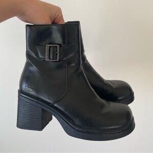 Skechers vintage y2k square toe chunky boots